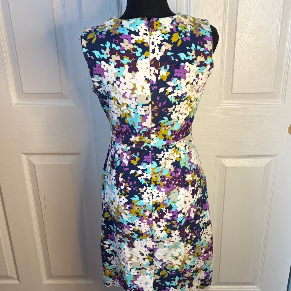 Lands' End Sleeveless Floral Midi Dress in Purple, White and Teal size 6 - Picture 4 of 15